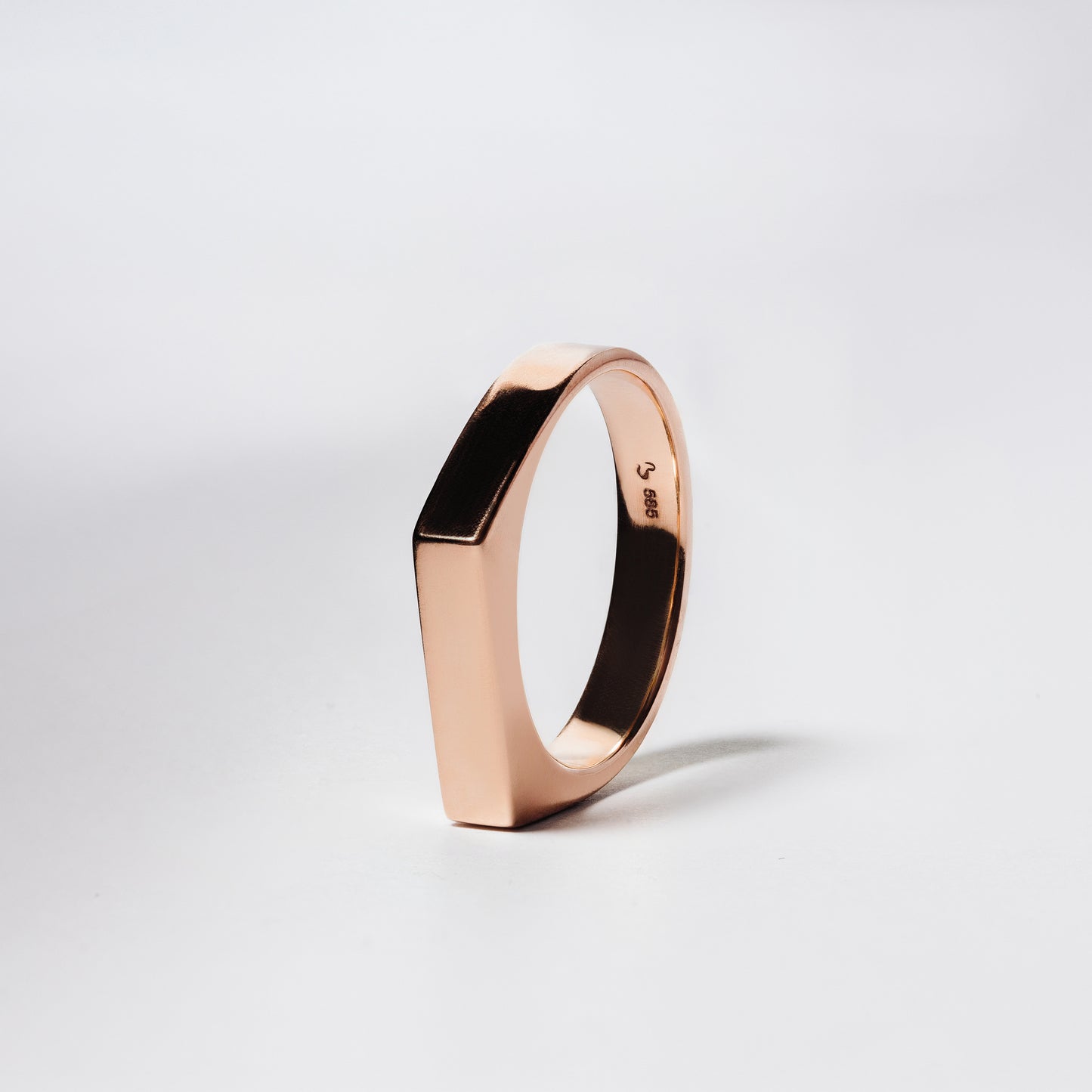 signet ring rose gold